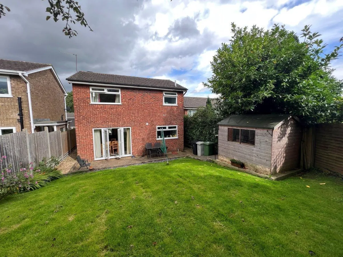 CHILTERN CLOSE, OAKHAM
