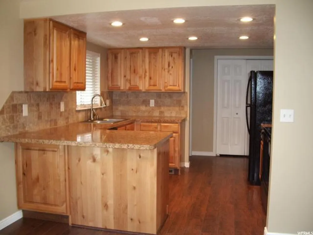 1085 E 425 N, Ogden, UT 84404