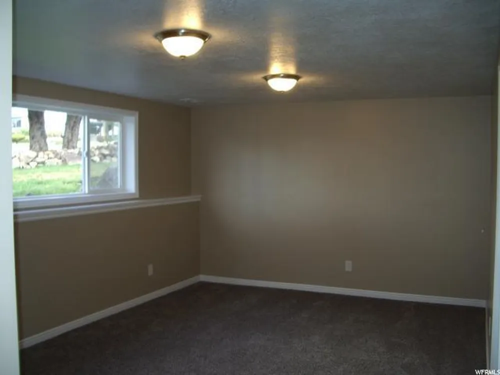 1085 E 425 N, Ogden, UT 84404