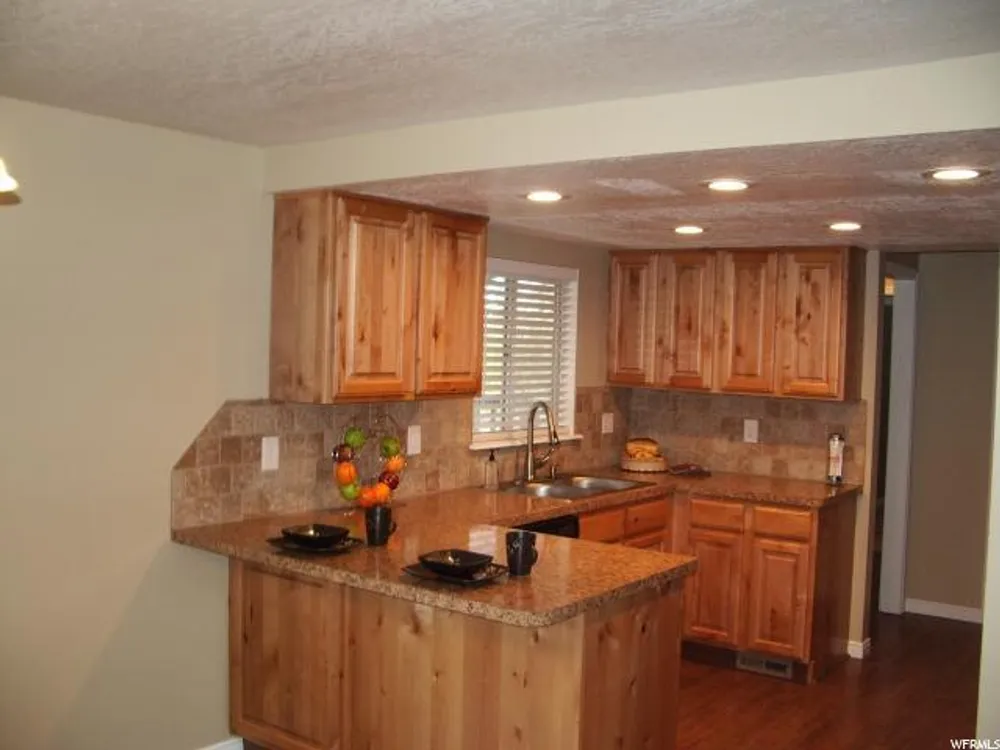1085 E 425 N, Ogden, UT 84404
