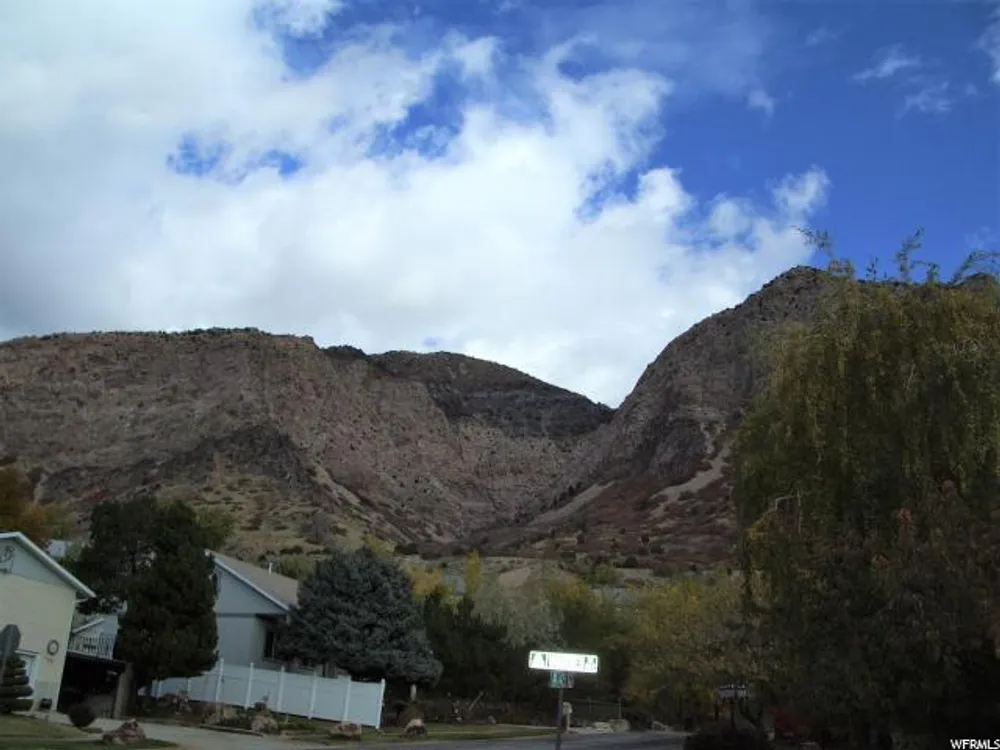 1085 E 425 N, Ogden, UT 84404