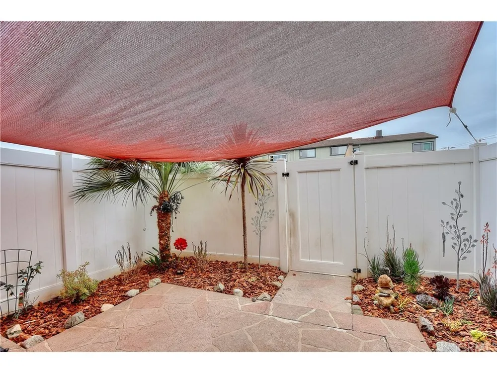 762 W Lambert Rd, La Habra, CA 90631