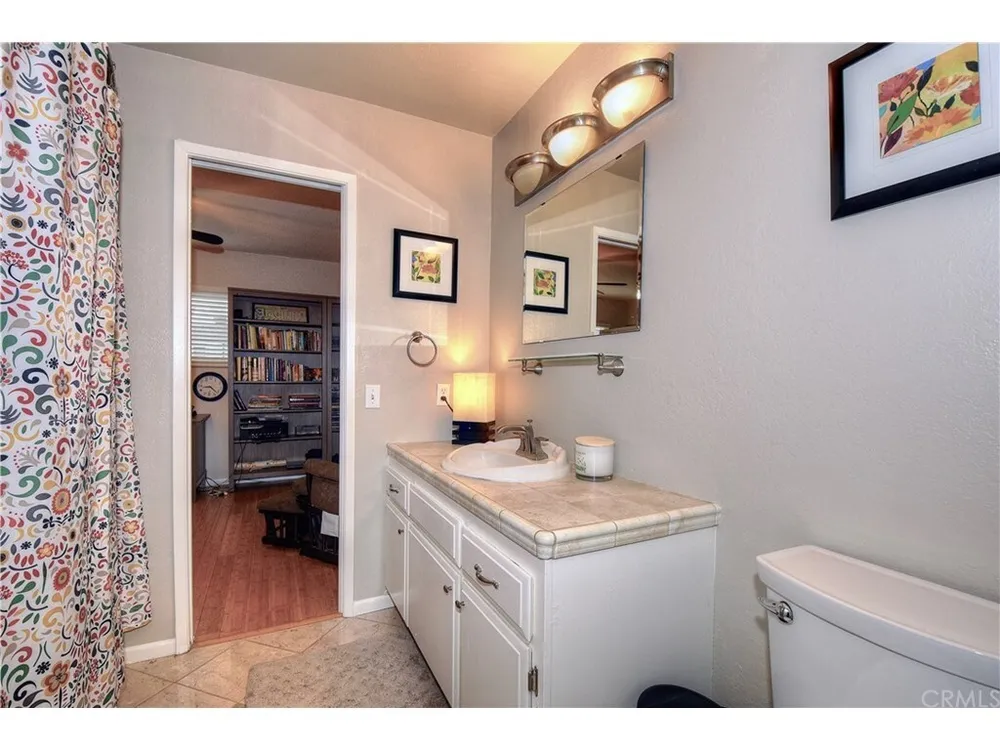 762 W Lambert Rd, La Habra, CA 90631