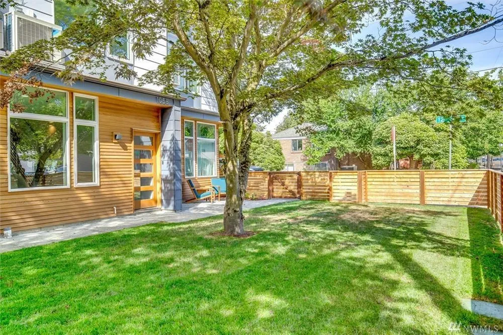 1058 S Cloverdale St, Seattle, WA 98108