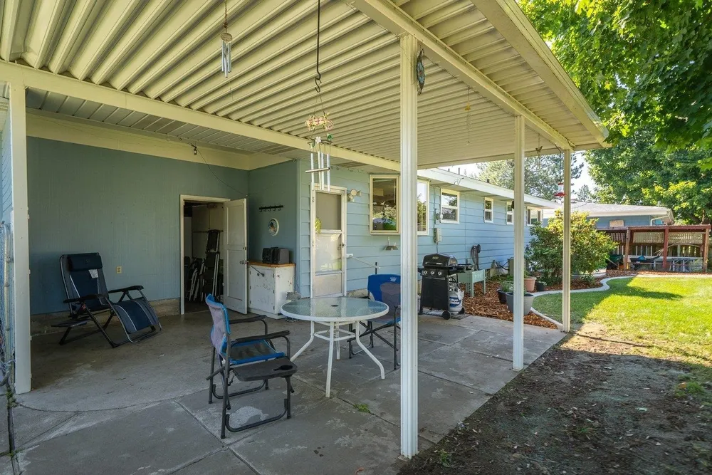 6420 N Fotheringham St, Spokane, WA 99208