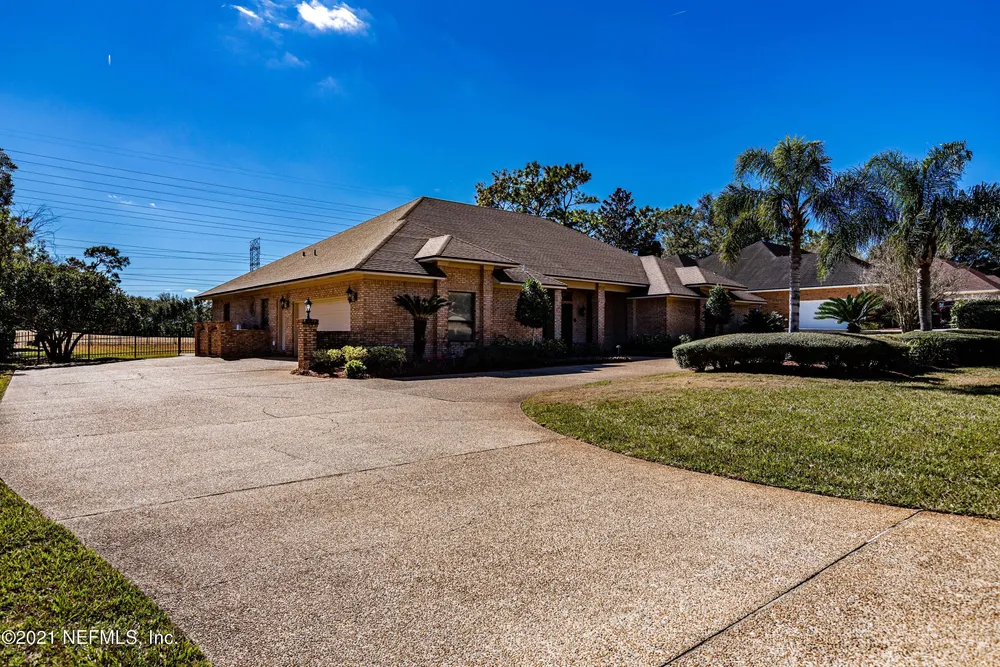 12520 Mission Hills Dr S, Jacksonville, FL 32225