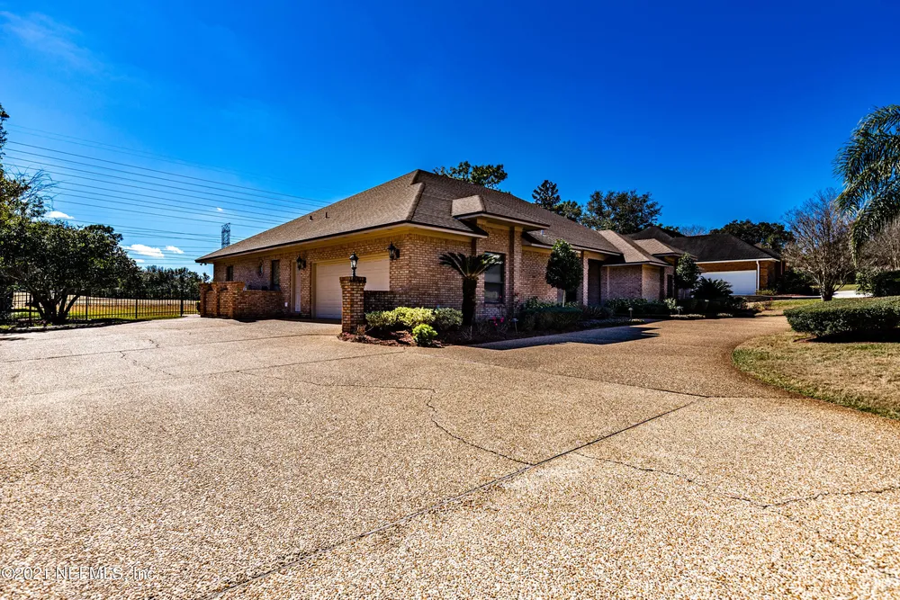 12520 Mission Hills Dr S, Jacksonville, FL 32225
