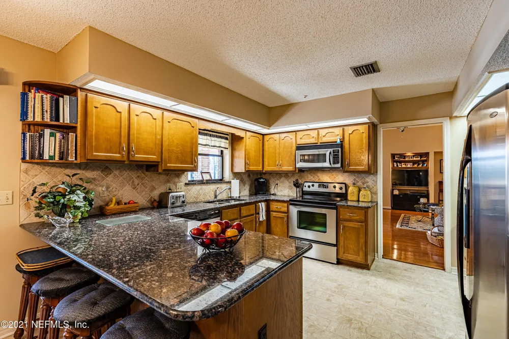 12520 Mission Hills Dr S, Jacksonville, FL 32225