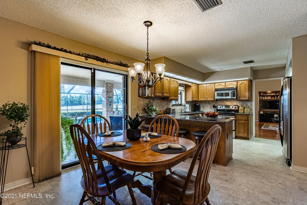 12520 Mission Hills Dr S, Jacksonville, FL 32225