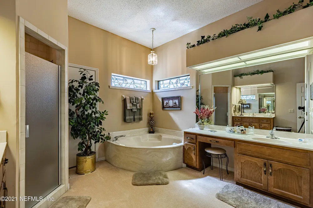 12520 Mission Hills Dr S, Jacksonville, FL 32225