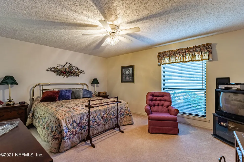 12520 Mission Hills Dr S, Jacksonville, FL 32225
