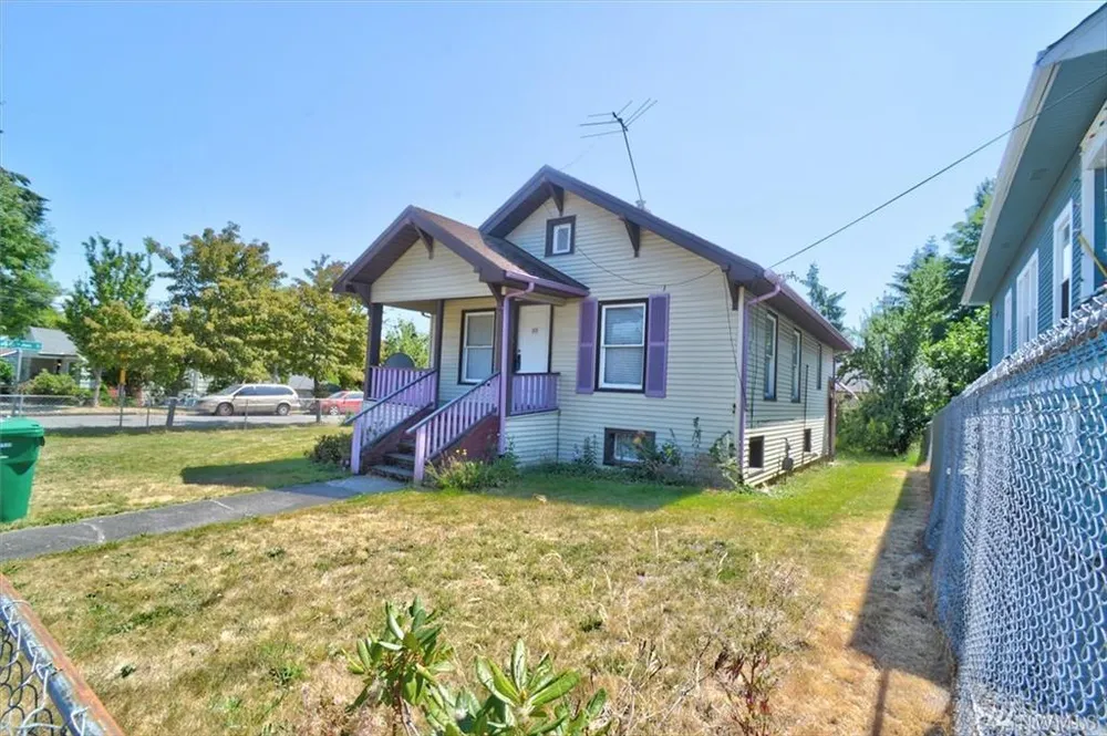 4519 S Holly St, Seattle, WA 98118