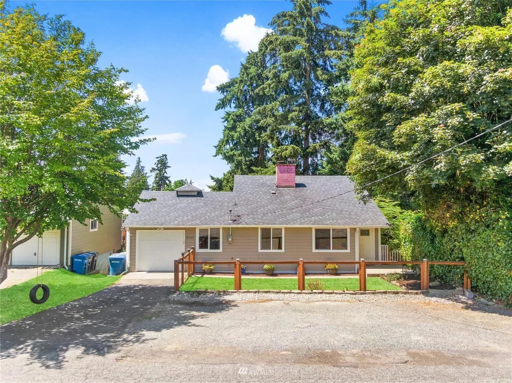 20701 4th Ave S, Des Moines, WA 98198