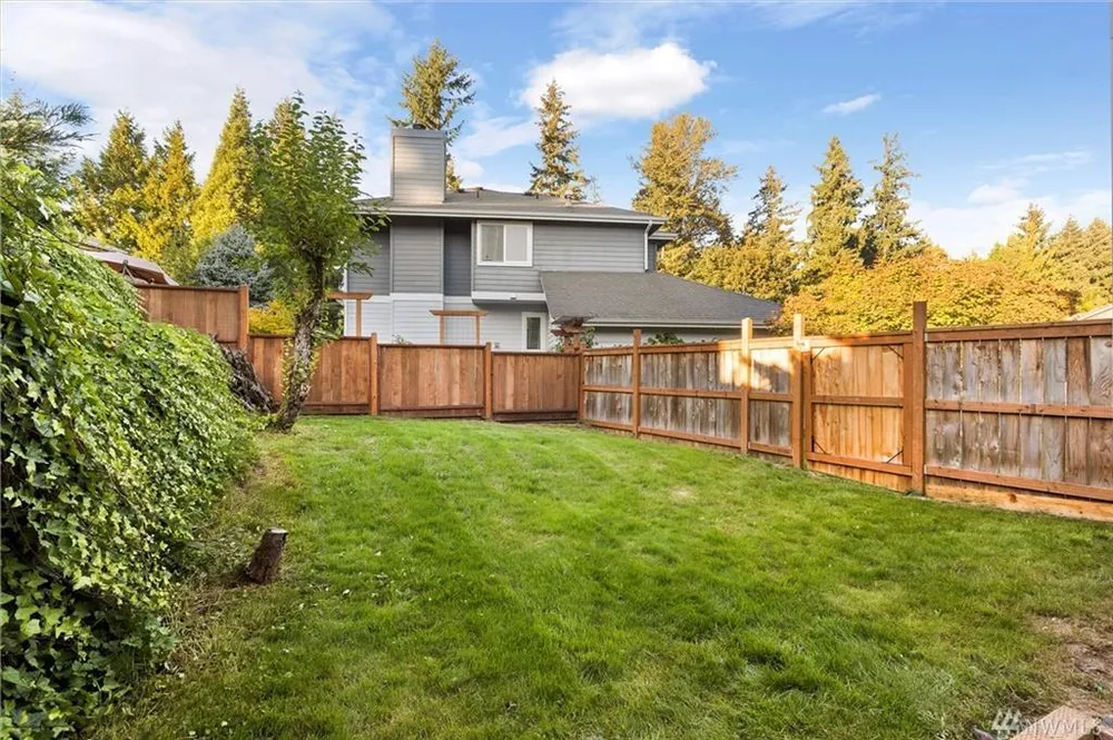23621 127th Ct SE, Kent, WA 98031