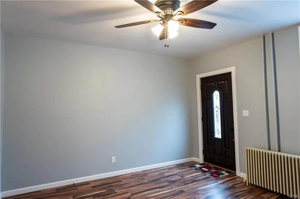 1004 Ferry St, Easton, PA 18042