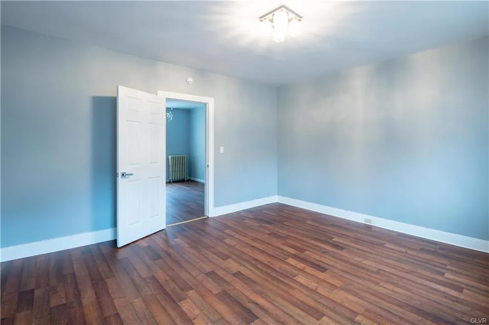 1004 Ferry St, Easton, PA 18042