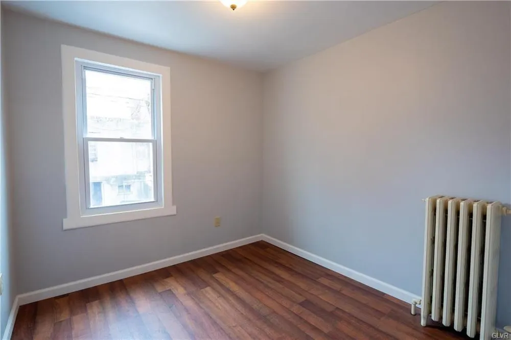 1004 Ferry St, Easton, PA 18042
