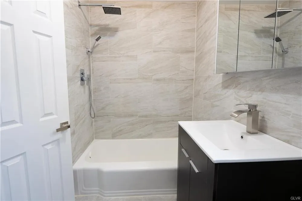 1004 Ferry St, Easton, PA 18042