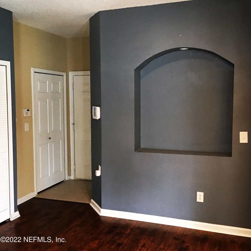 7156 Deerfoot Point Cir, Jacksonville, FL 32256