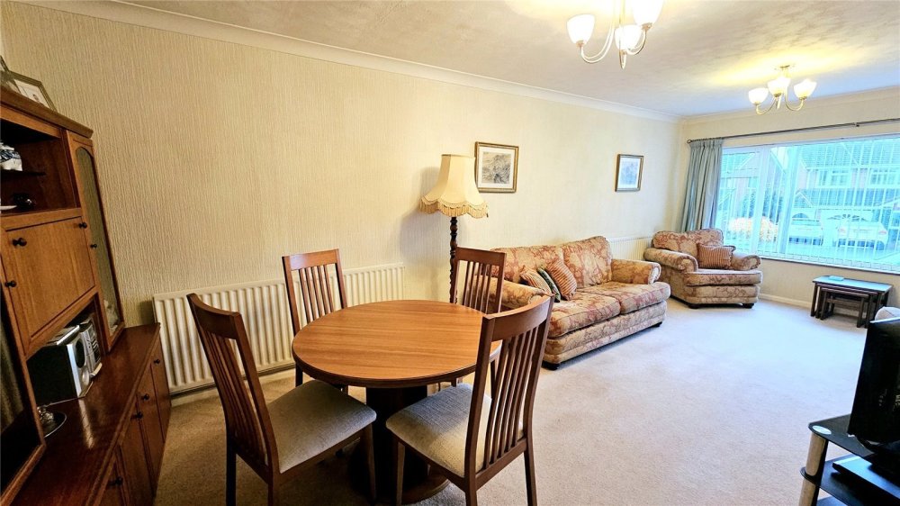 2 bedroom property for sale in Coningsby Drive, Kidderminster