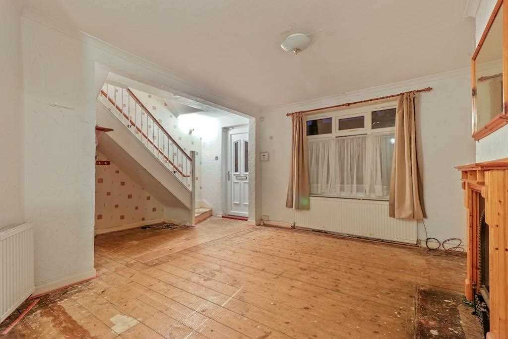 2 bedroom property for sale in Woodward Road, Dagenham, Essex Guide