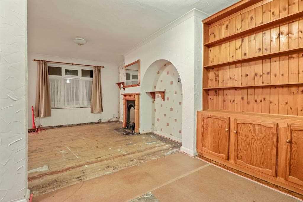 2 bedroom property for sale in Woodward Road, Dagenham, Essex Guide
