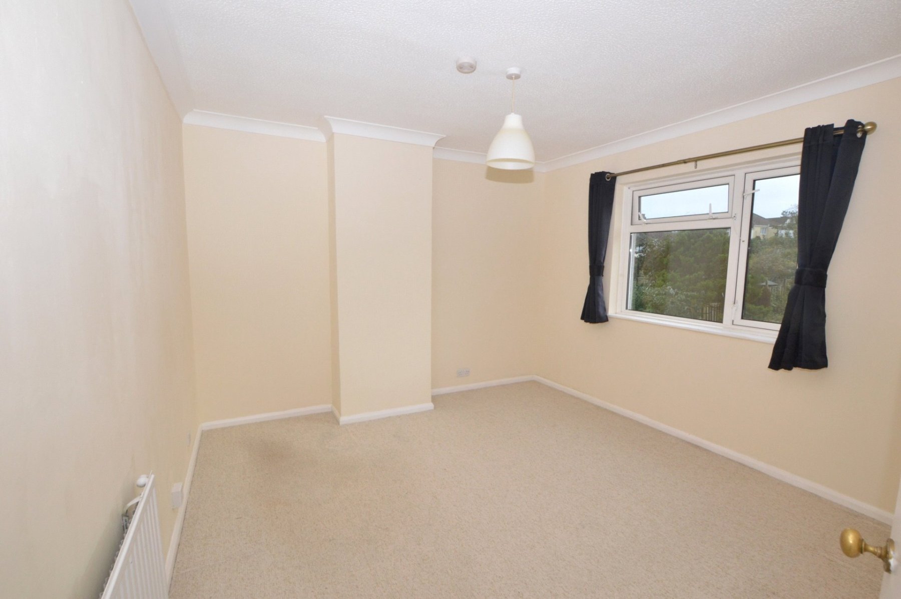 3 bedroom property to let in Highland Road, Chelston, Torquay, TQ2 £