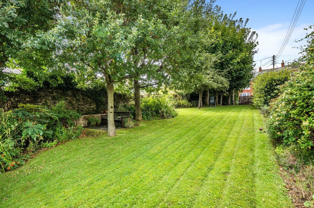 2 bedroom property for sale in Brewery Lane, Sidmouth, Devon, EX10