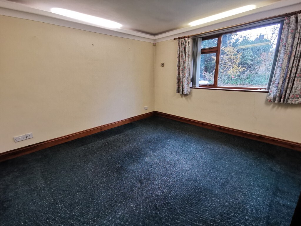 4 bedroom property for sale in Beccles Road, Bungay Guide price £400,000