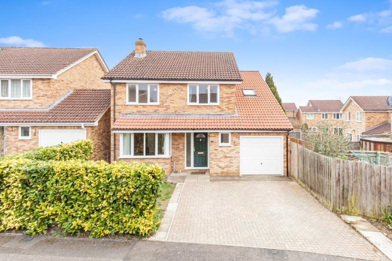 4 bedroom property to let in Stone Close, Botley £2,250 pcm