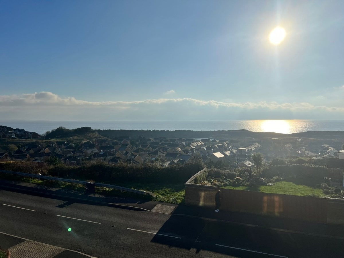 6 bedroom property for sale in Crib Y Sianel, Rhoose Point, CF62 3NB