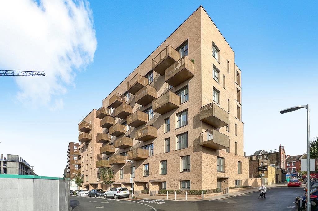 A Modern One Bedroom Apartment Waterside Hendon Development NW9 Image 8