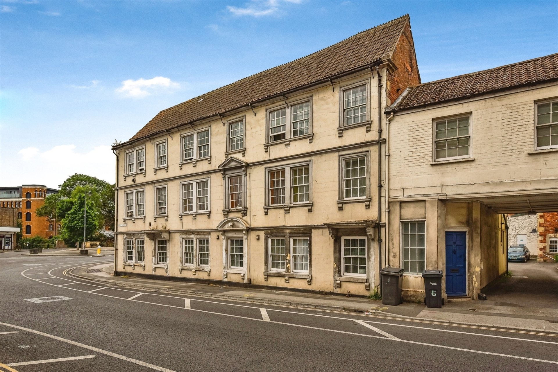 Properties for sale in Trowbridge, Wiltshire