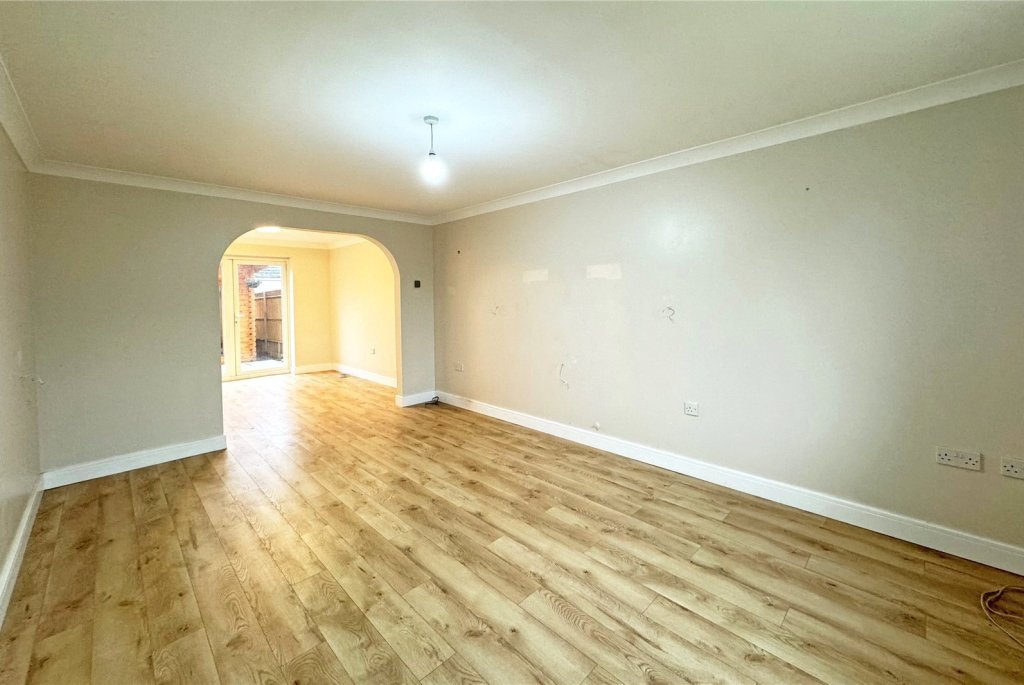 3 bedroom property for sale in Roman Avenue, Angmering, BN16 Price