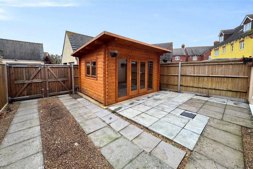 3 bedroom property for sale in Roman Avenue, Angmering, BN16 Price
