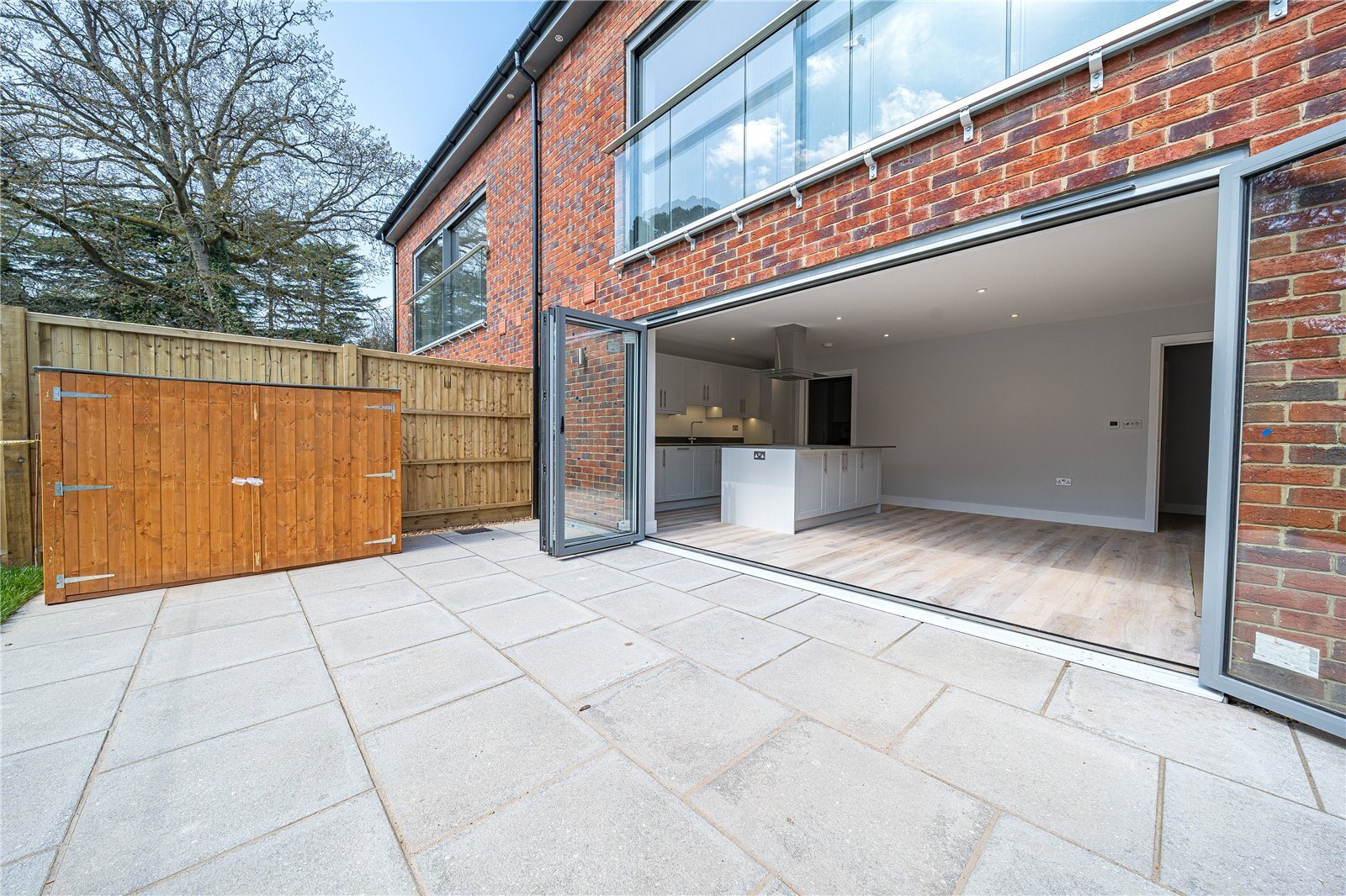 4 bedroom property to let in Dunmar Gardens, Tekels Park, Camberley