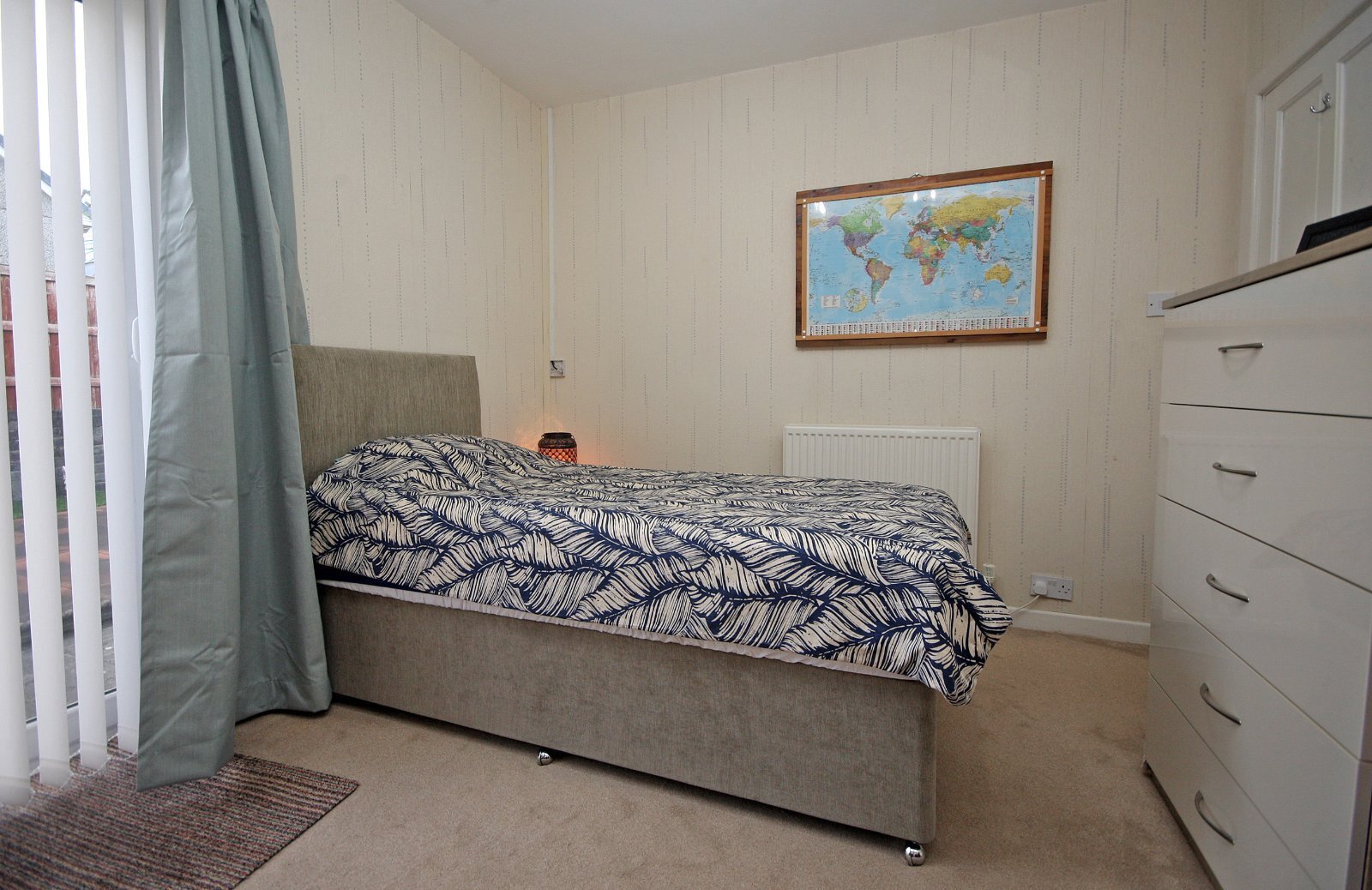 2 bedroom property for sale in Efail Newydd, Benllech, TynyGongl