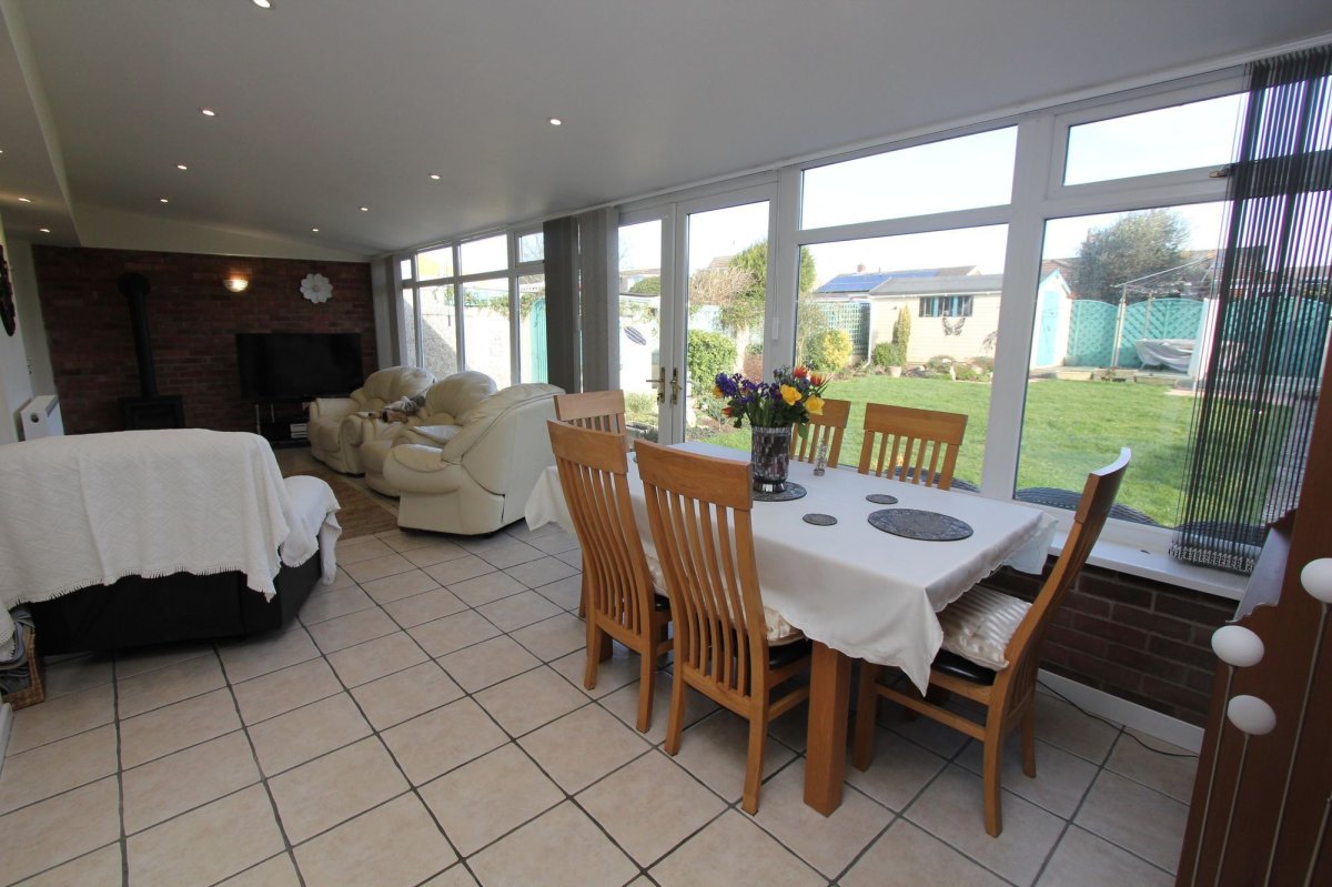 3 bedroom property for sale in Nurston Close, Rhoose, CF62 £435,000