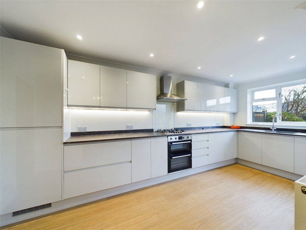 4 bedroom property for sale in Comet Way, Christchurch, Dorset, BH23