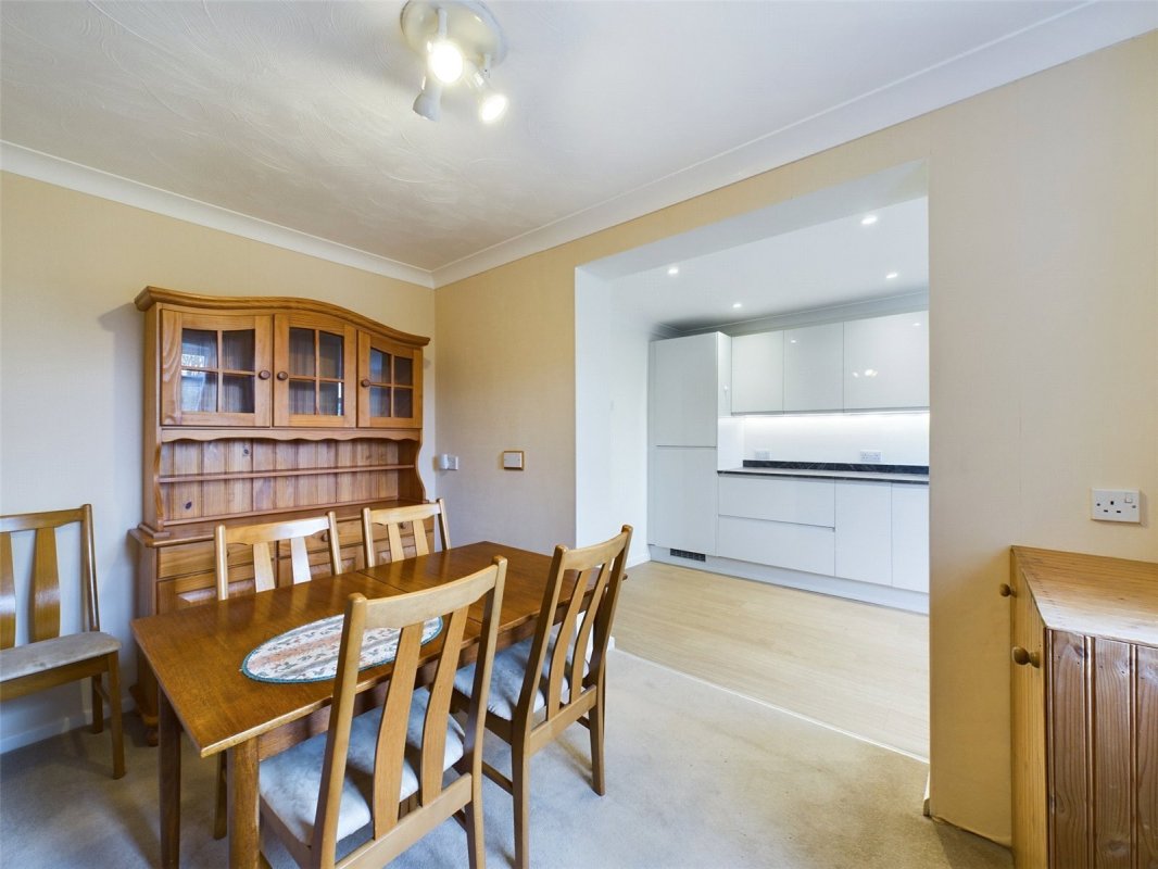 4 bedroom property for sale in Comet Way, Christchurch, Dorset, BH23