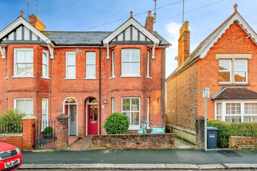 Estate Agents & Lettings Agents in East Grinstead Connells Contact Us