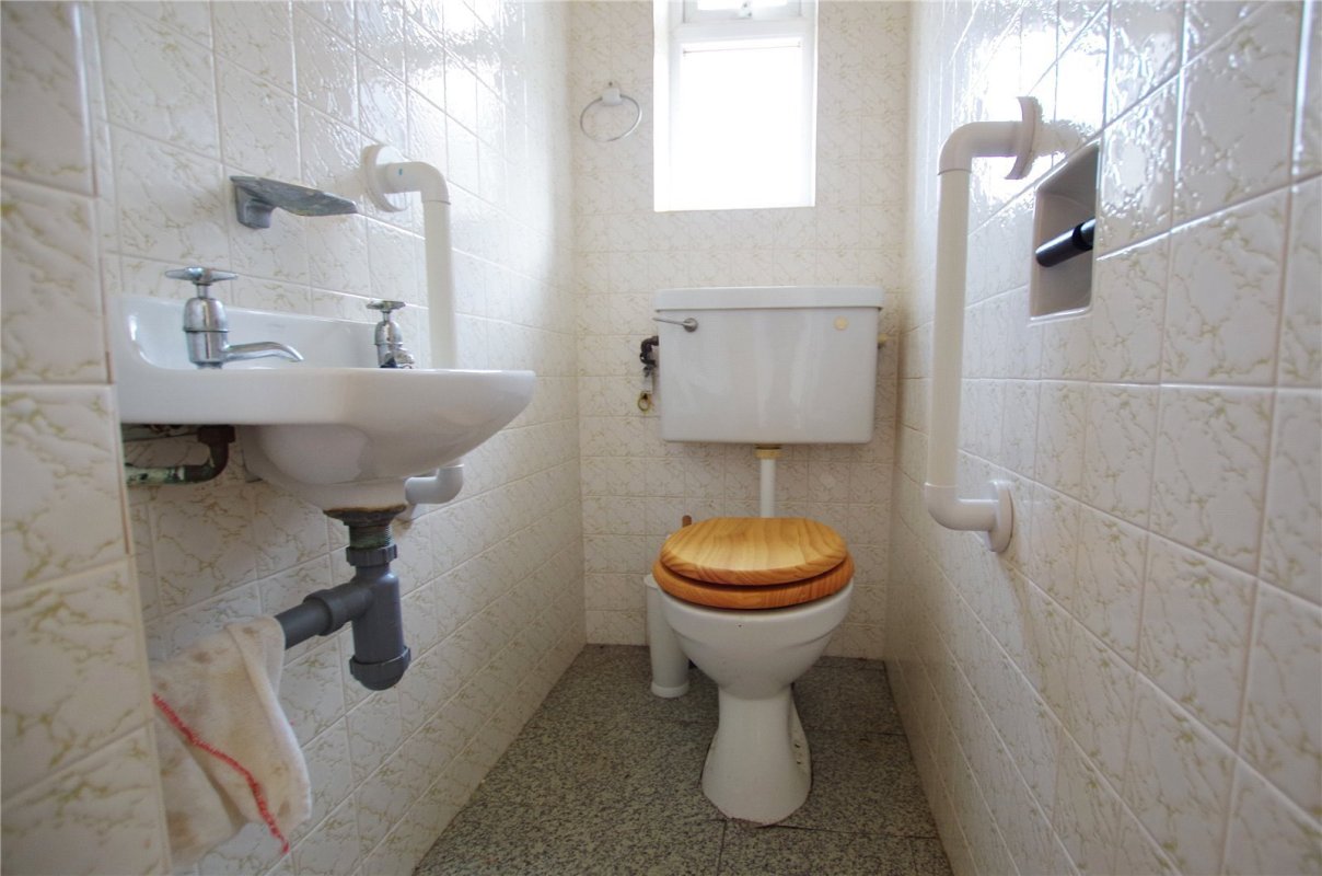 3 bedroom property for sale in Chestnut Avenue, Hedon, Hull, East Yorkshire, HU12 £160,000