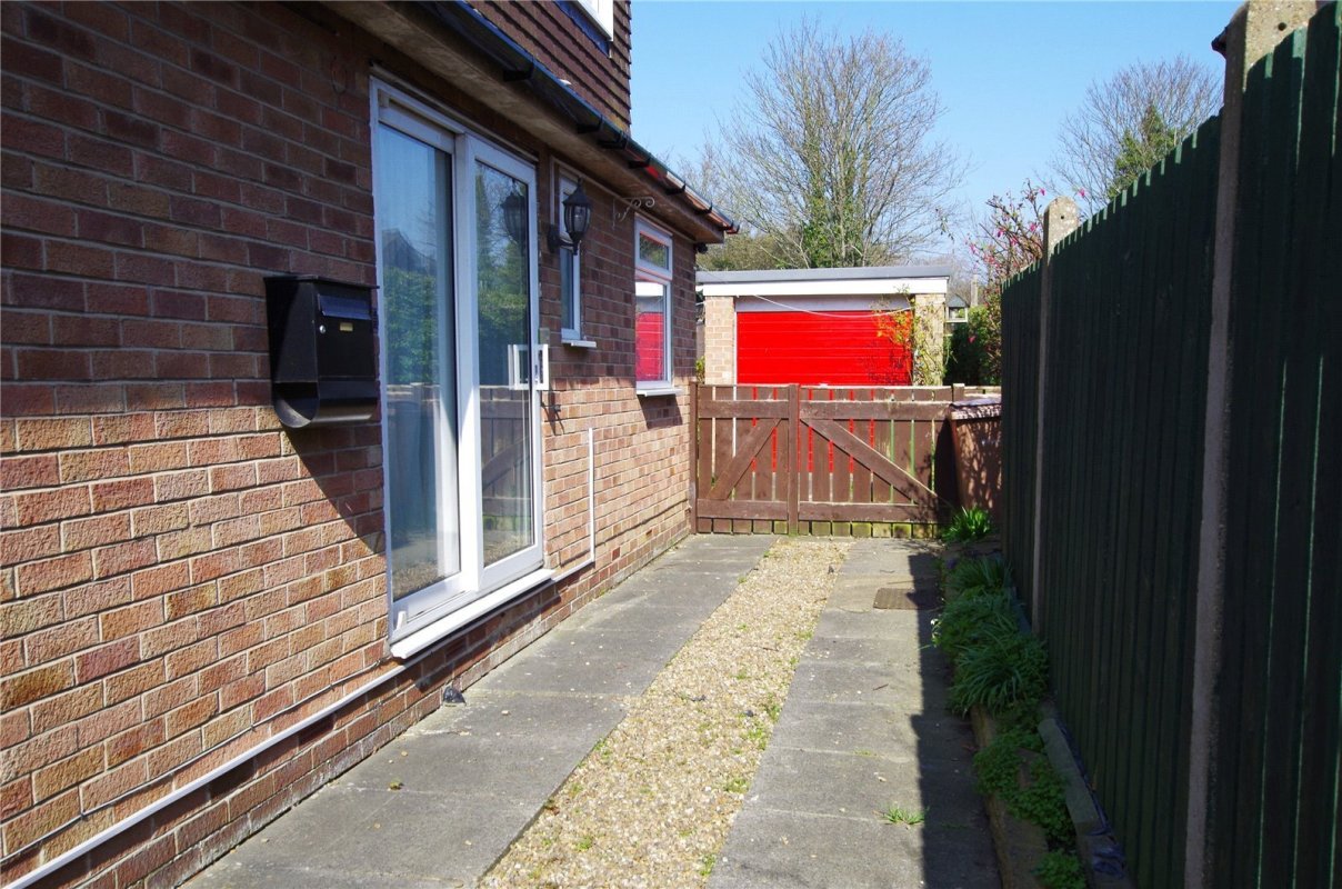 3 bedroom property for sale in Chestnut Avenue, Hedon, Hull, East Yorkshire, HU12 £160,000