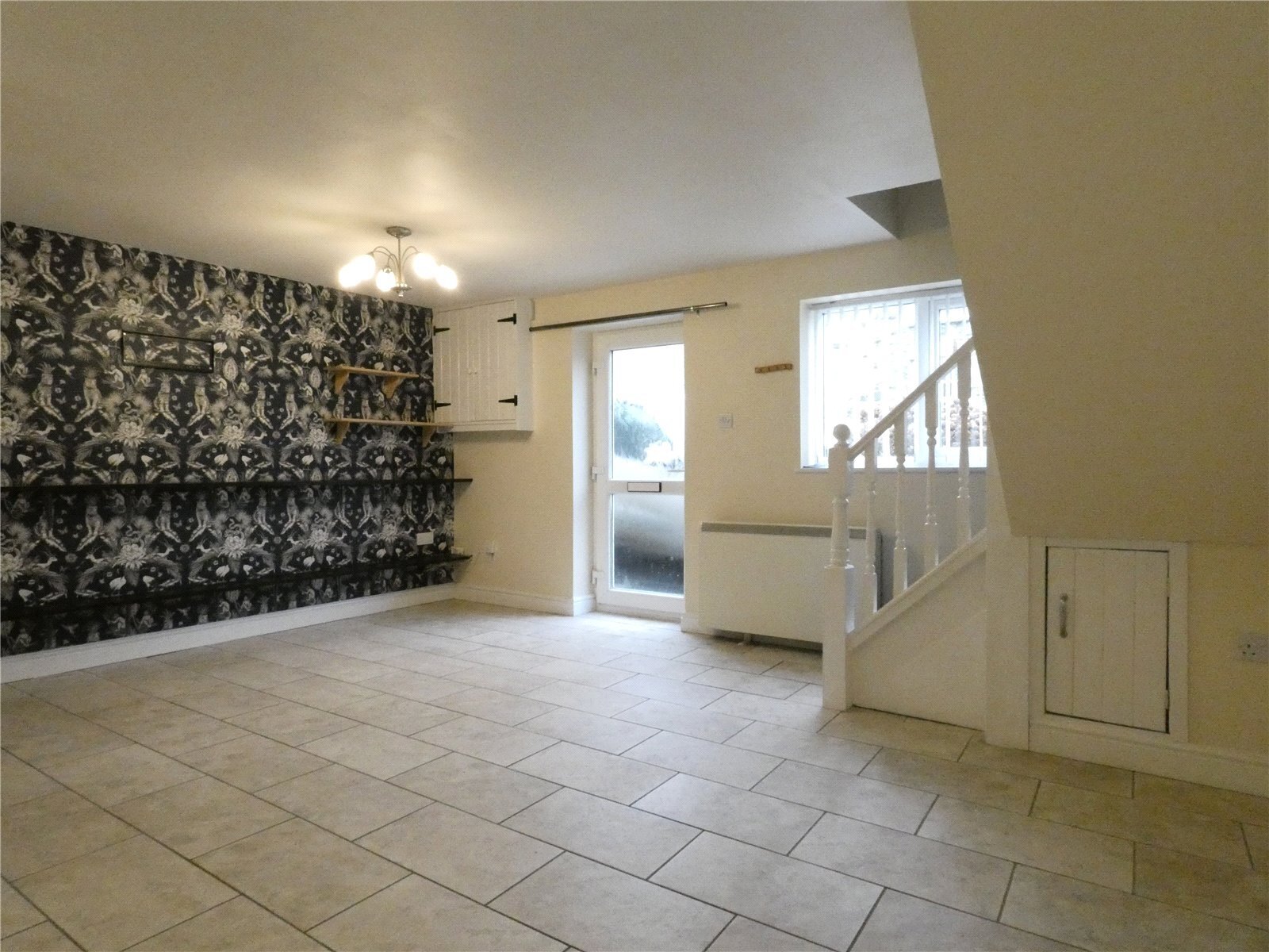 2 bedroom property to let in Rhydwyn, Holyhead, Isle of Anglesey, LL65