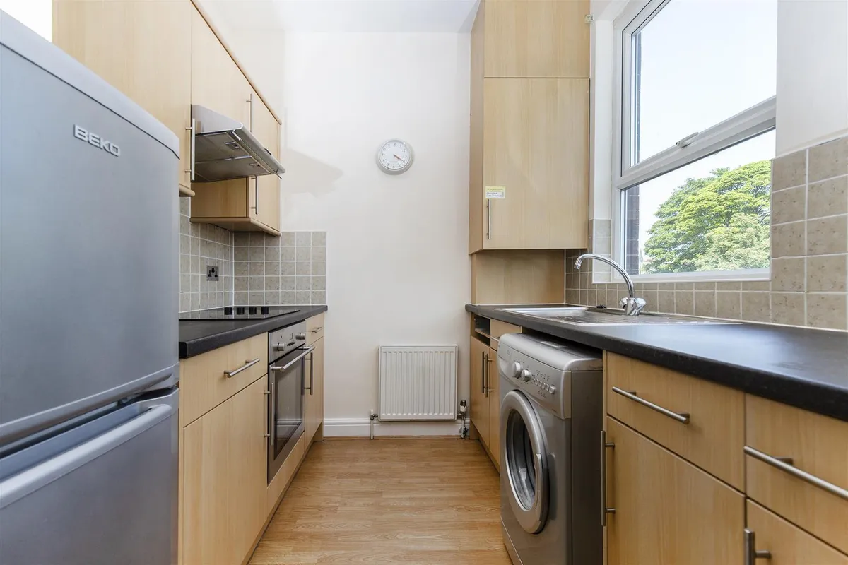 Meanwood Road, Meanwood
