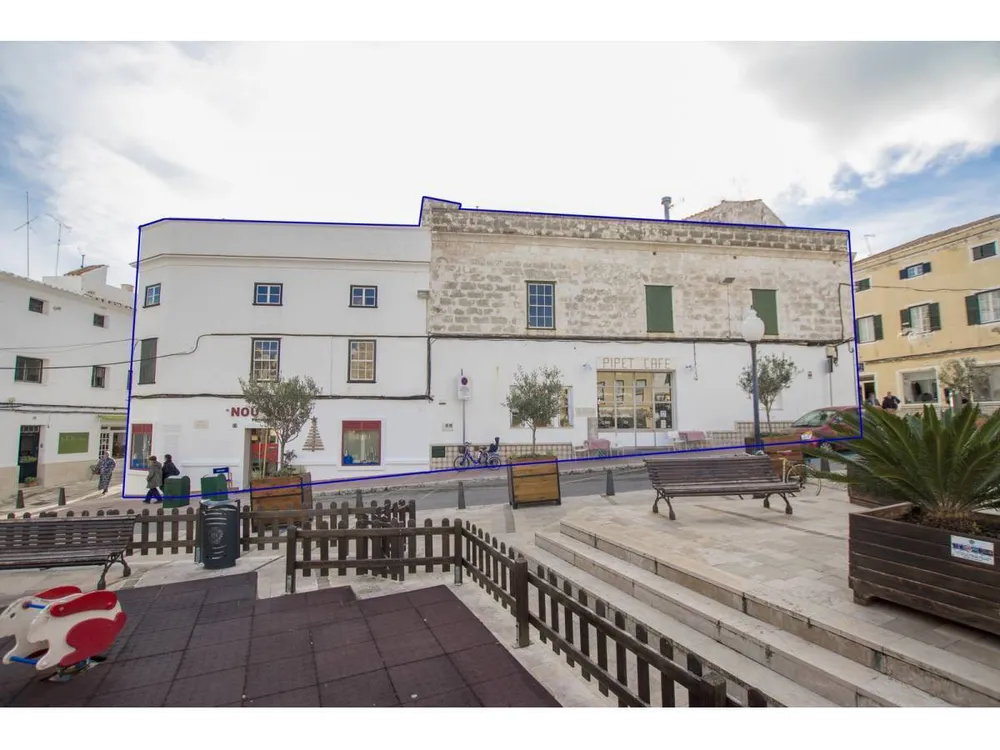 10, Mahón