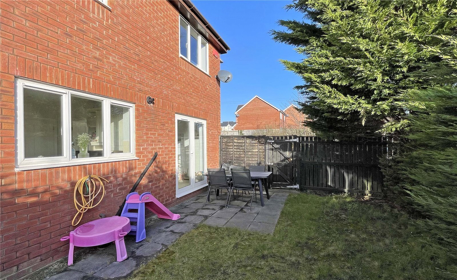 3 bedroom property for sale in Bryn Eilian, Caernarfon, Gwynedd, LL55 Offers in the region of