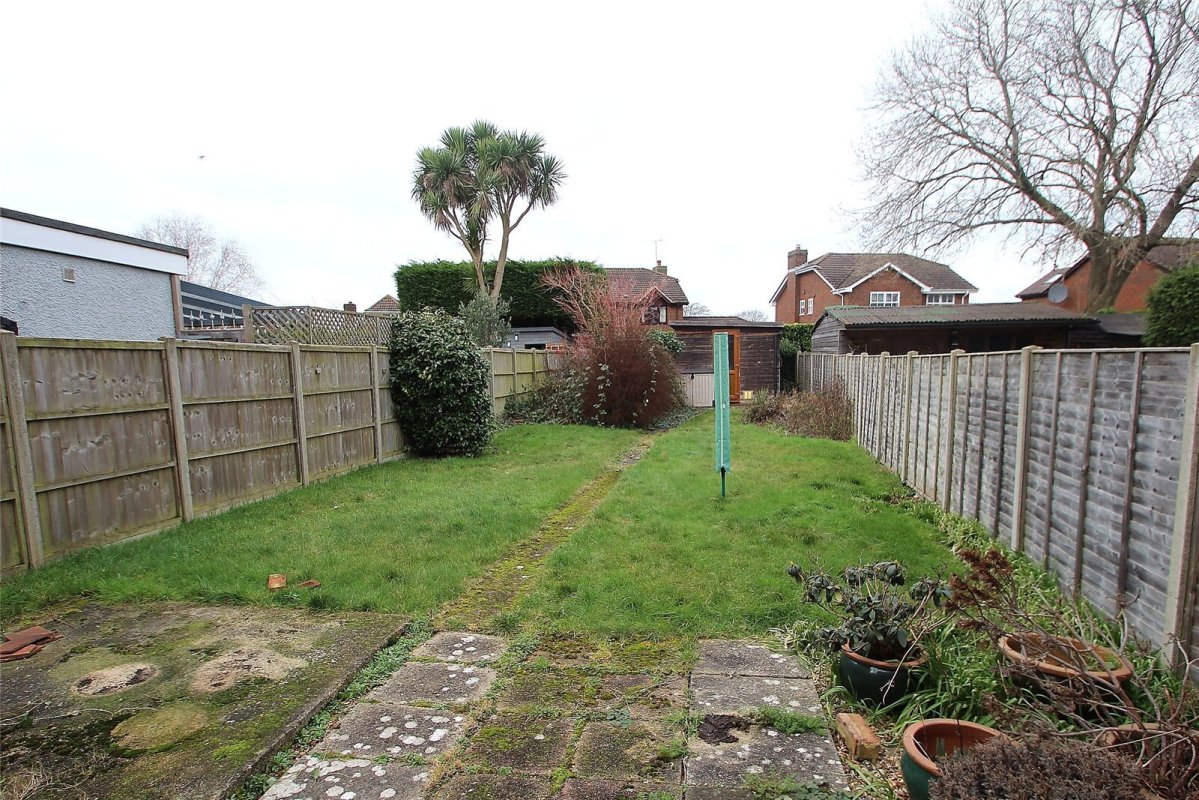 3 bedroom property for sale in Highlands Road, Fareham, Hampshire, PO15 Guide price £325,000