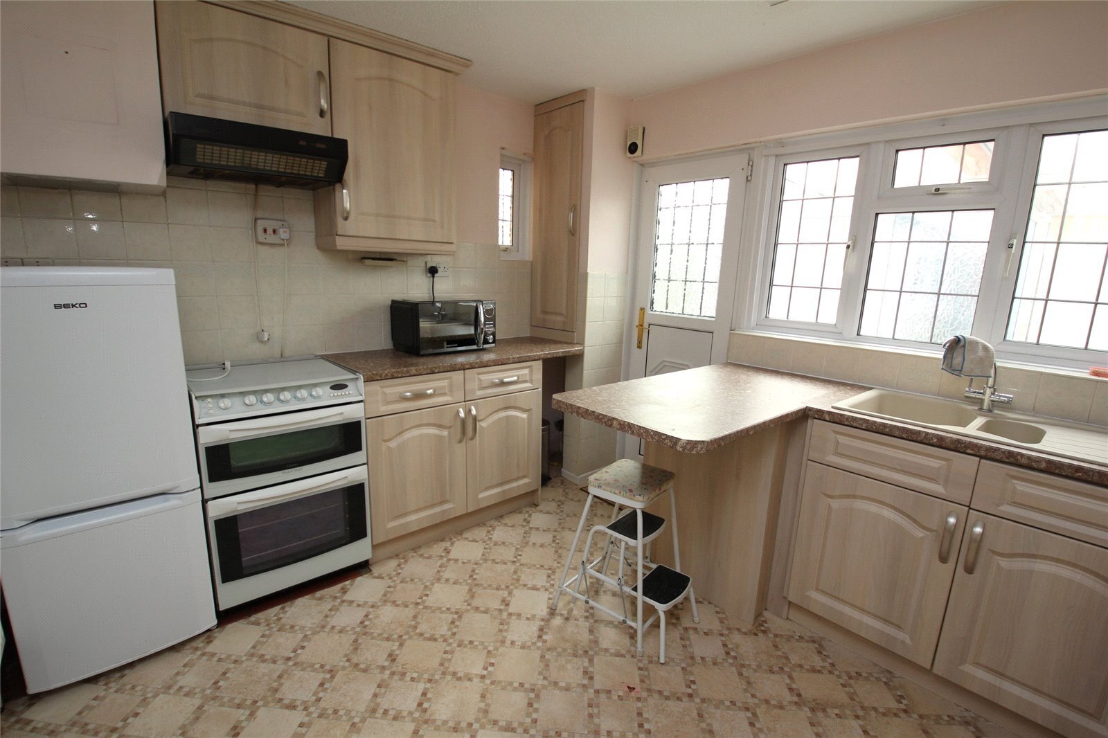 Beaulieu Avenue, Fareham, Hampshire, PO16 Image 18
