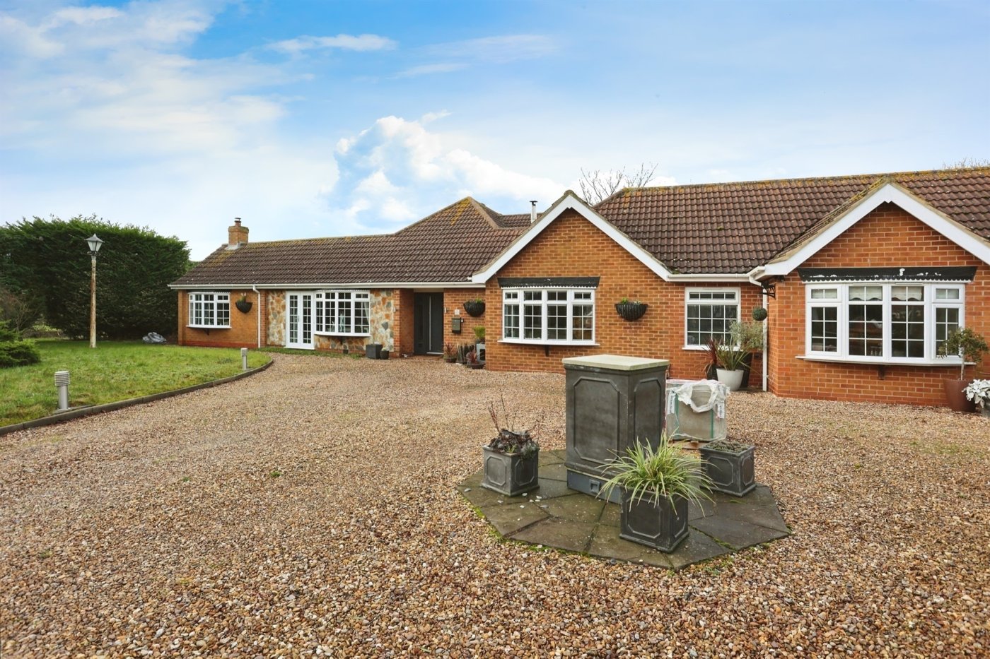 Estate Agents & Lettings Agents in Melton Mowbray Connells Contact Us